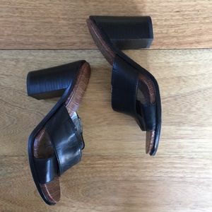 Sam Edelman Black heel shoe with a personal touch